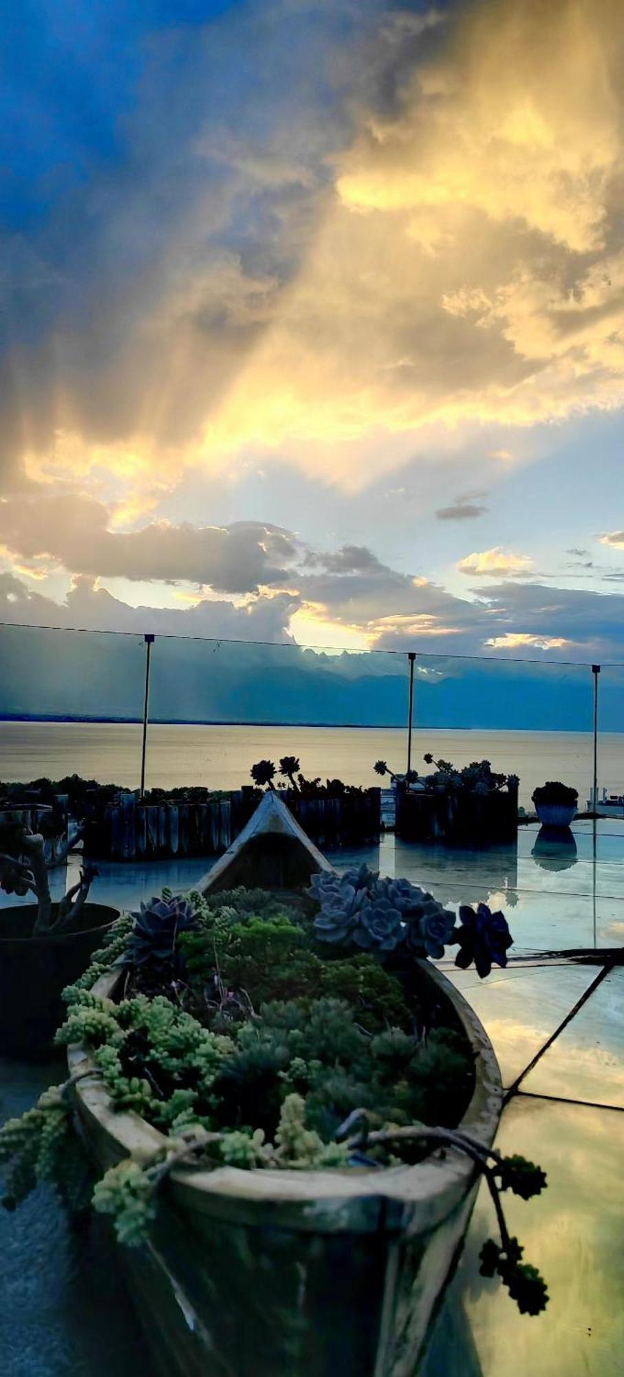 Dali Listening Sea View Villa大理听城海景别墅 Exterior foto