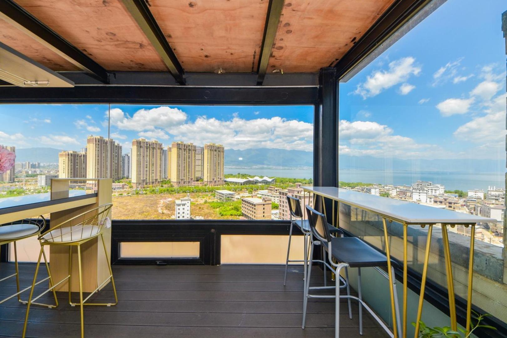 Dali Listening Sea View Villa大理听城海景别墅 Exterior foto
