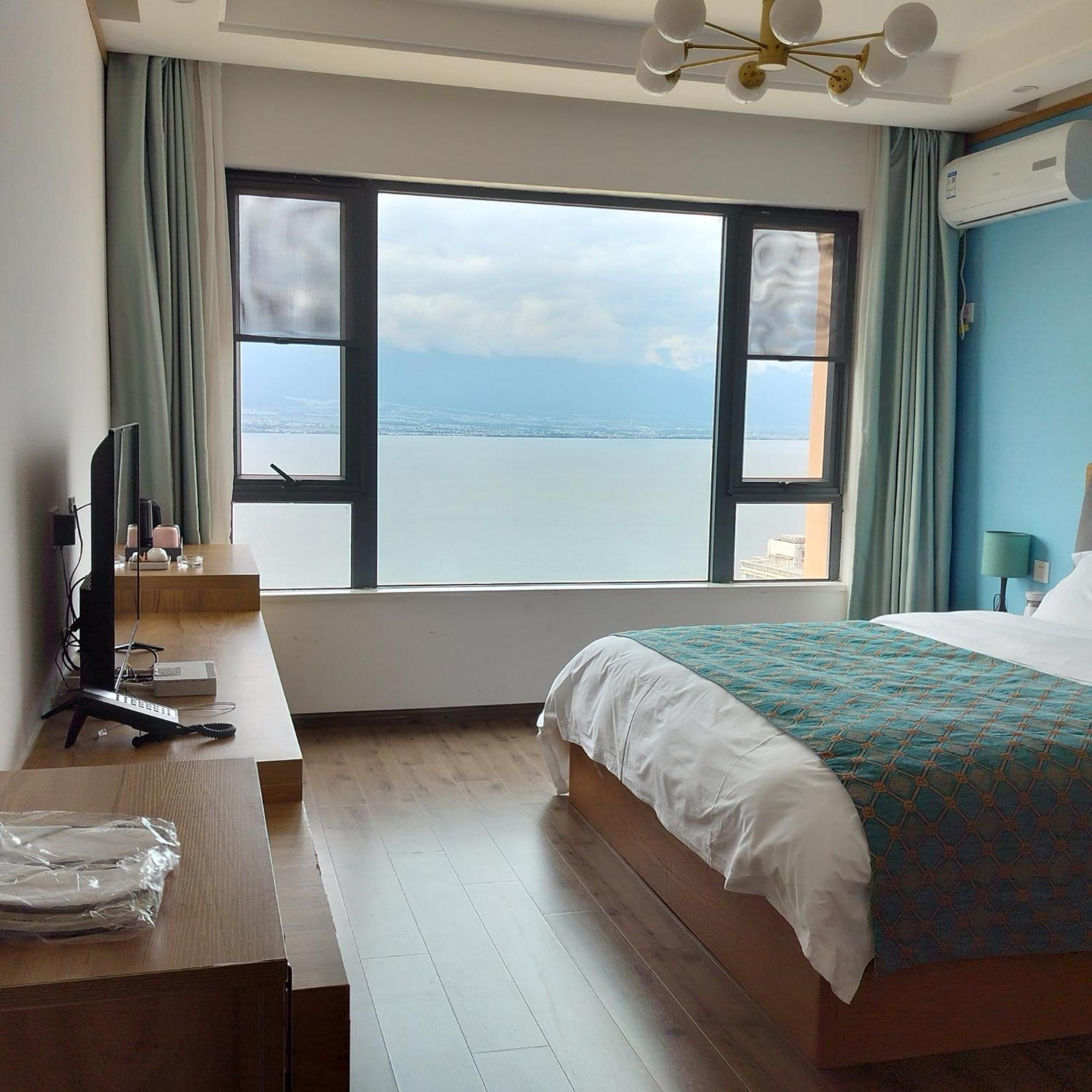 Dali Listening Sea View Villa大理听城海景别墅 Exterior foto